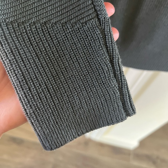 Athleta Hanover V-neck Sweater Tunic S Mist Gray Merino Wool Blend NWOT $98 - Picture 7 of 9